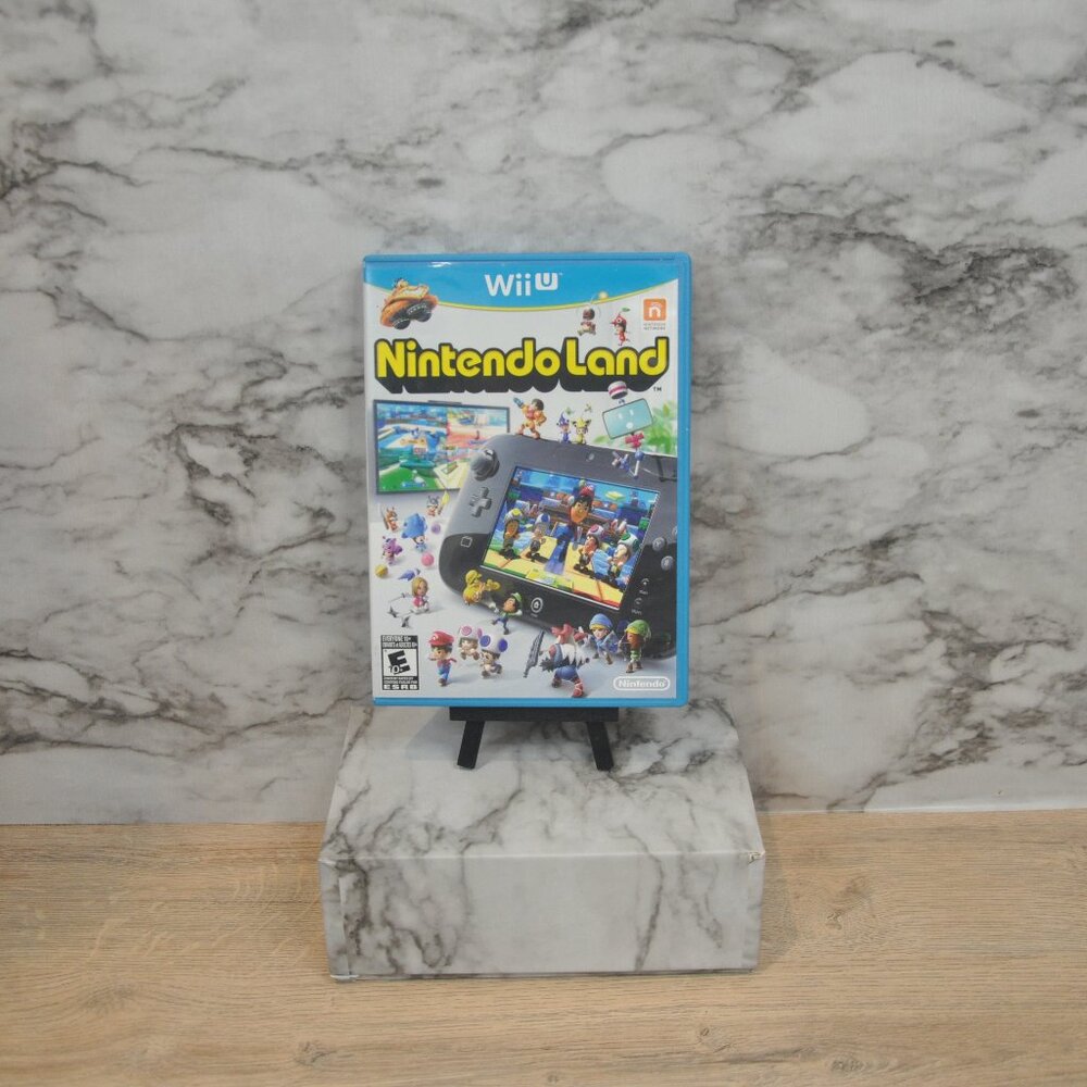 Nintendo Land (Wii U) – Used Like New – Complete in Box